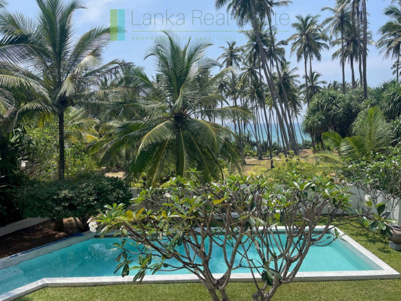 Well presented villa near beach in Rekawa