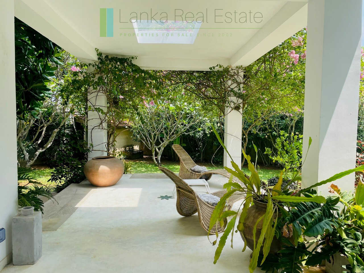 Well presented villa near beach in Rekawa
