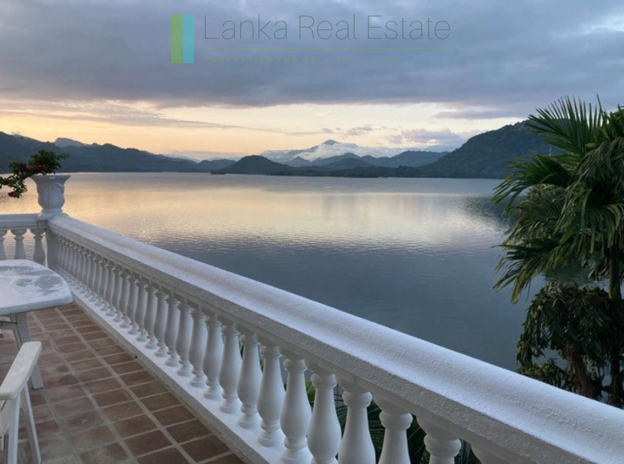 Grand Italianate mansion on Victoria Lake