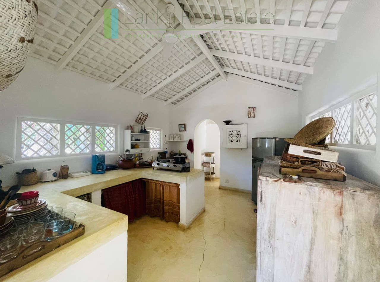 Secluded oceanfront hideaway on Mawella Beach