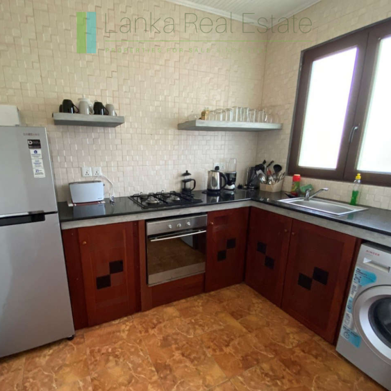 Three-bedroom beach villa in Hikkaduwa