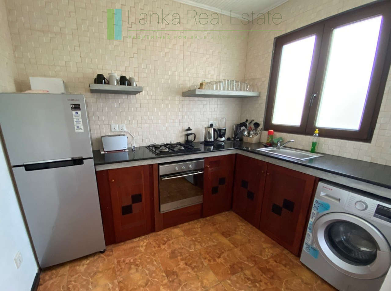Three-bedroom beach villa in Hikkaduwa