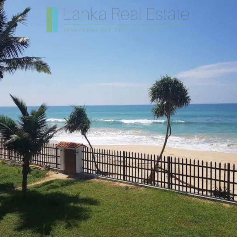 Turnkey beachfront villa in Akurala
