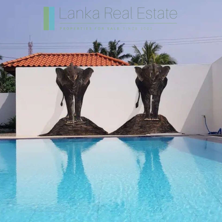 Turnkey beachfront villa in Akurala