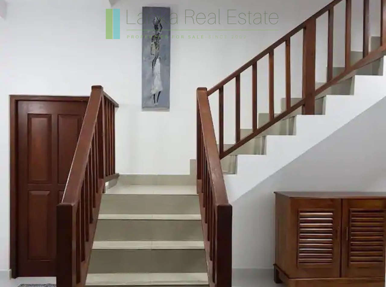 Turnkey beachfront villa in Akurala