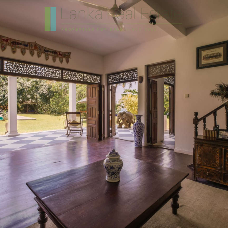 Waterside luxury on Koggala Lake