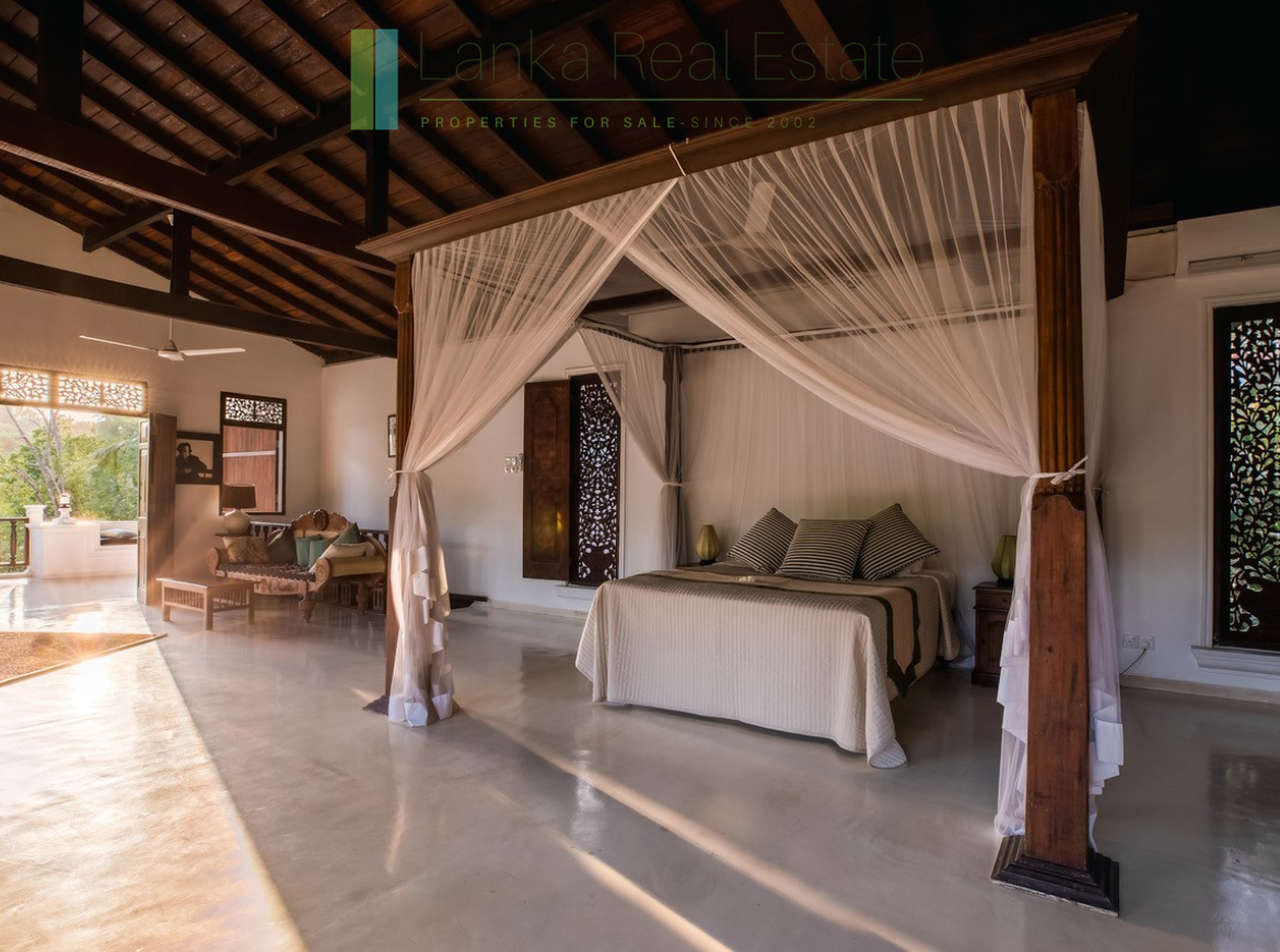 Waterside luxury on Koggala Lake