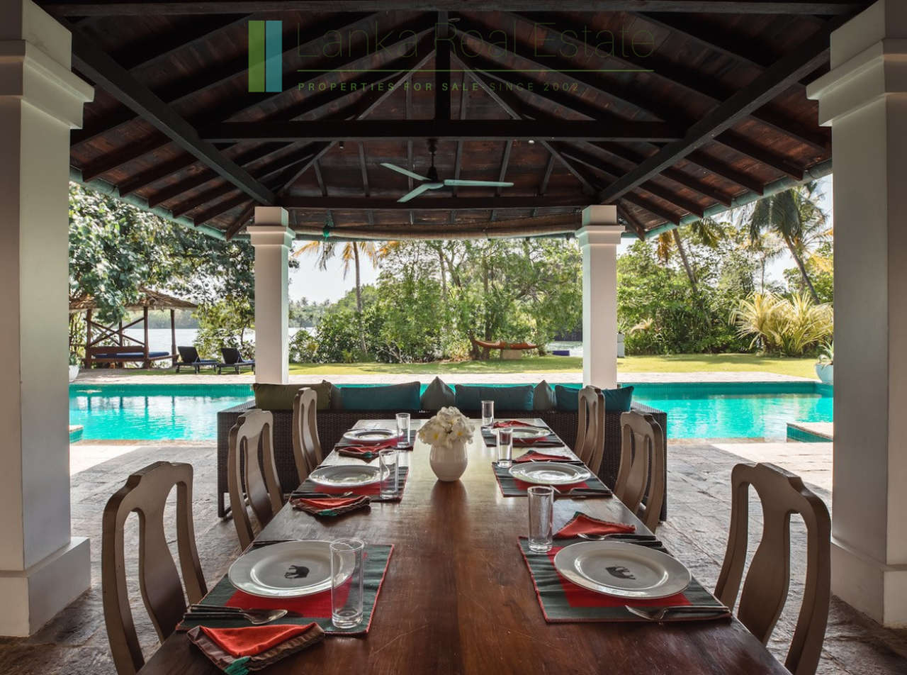 Waterside luxury on Koggala Lake