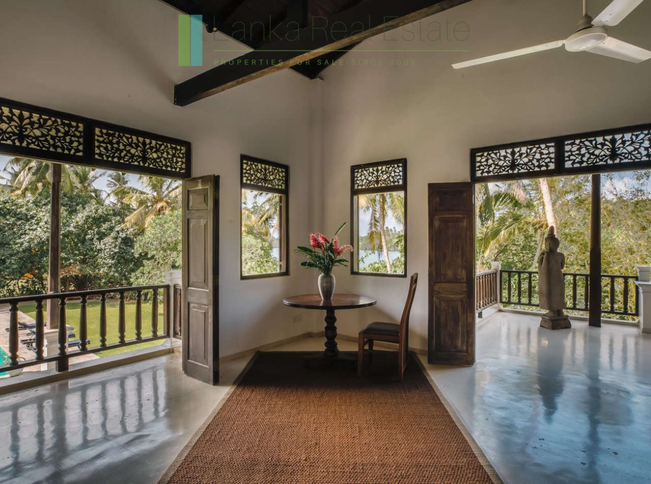 Waterside luxury on Koggala Lake