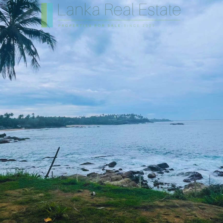 One and a half acres of Tangalle beachfront