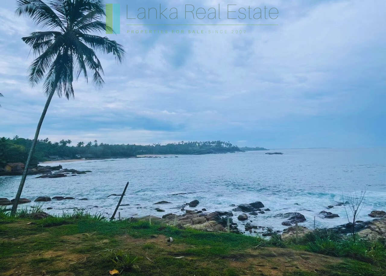 One and a half acres of Tangalle beachfront