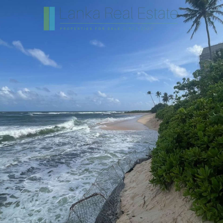 Mirissa beachfront plot with potential