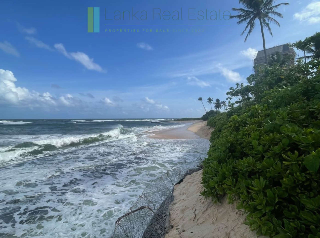 Mirissa beachfront plot with potential
