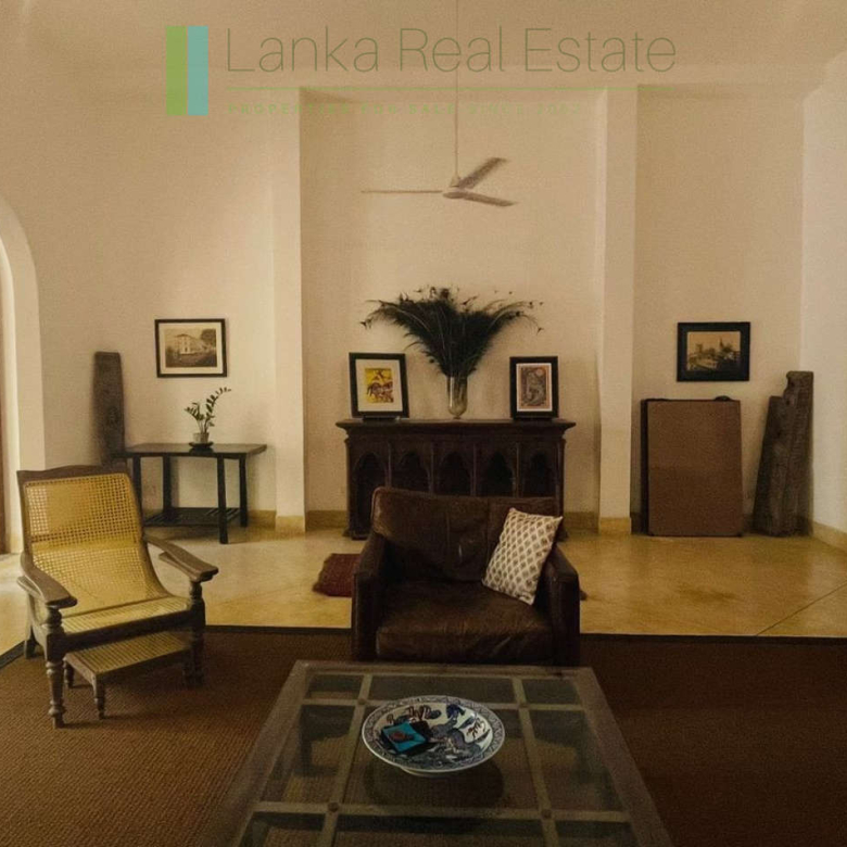Fully renovated historic Galle Fort villa