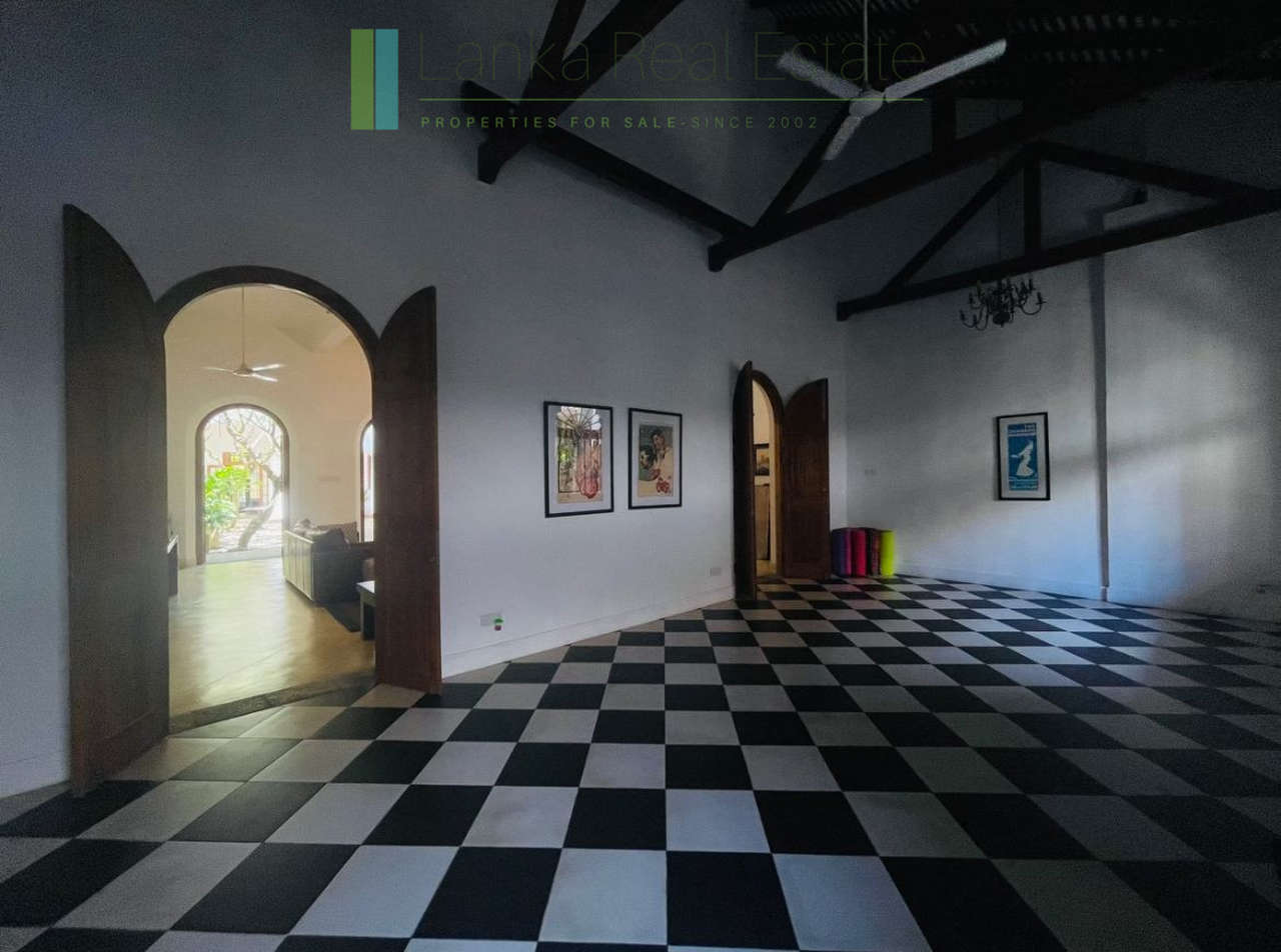 Fully renovated historic Galle Fort villa