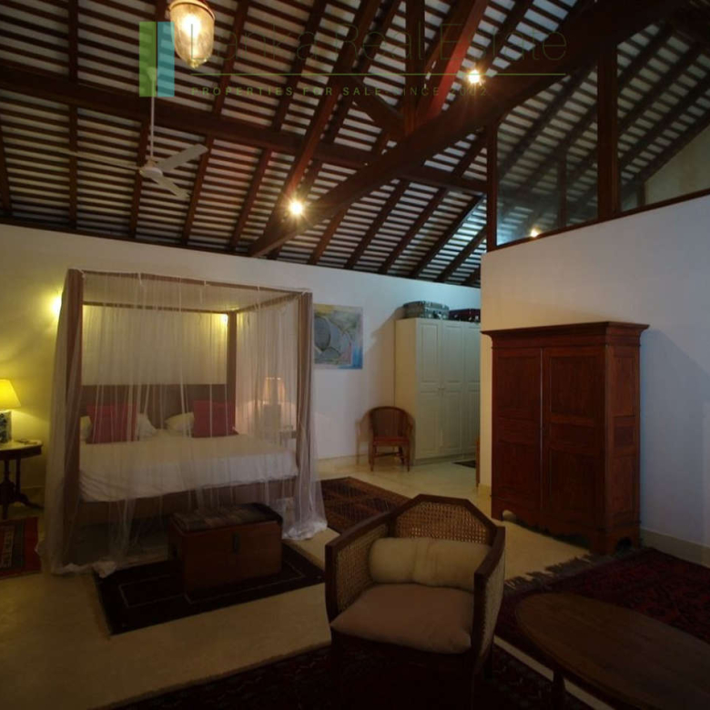 Fully renovated historic Galle Fort villa