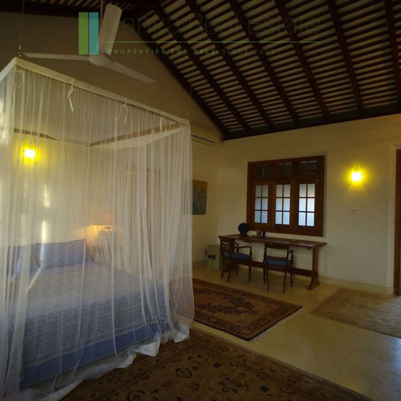 Fully renovated historic Galle Fort villa