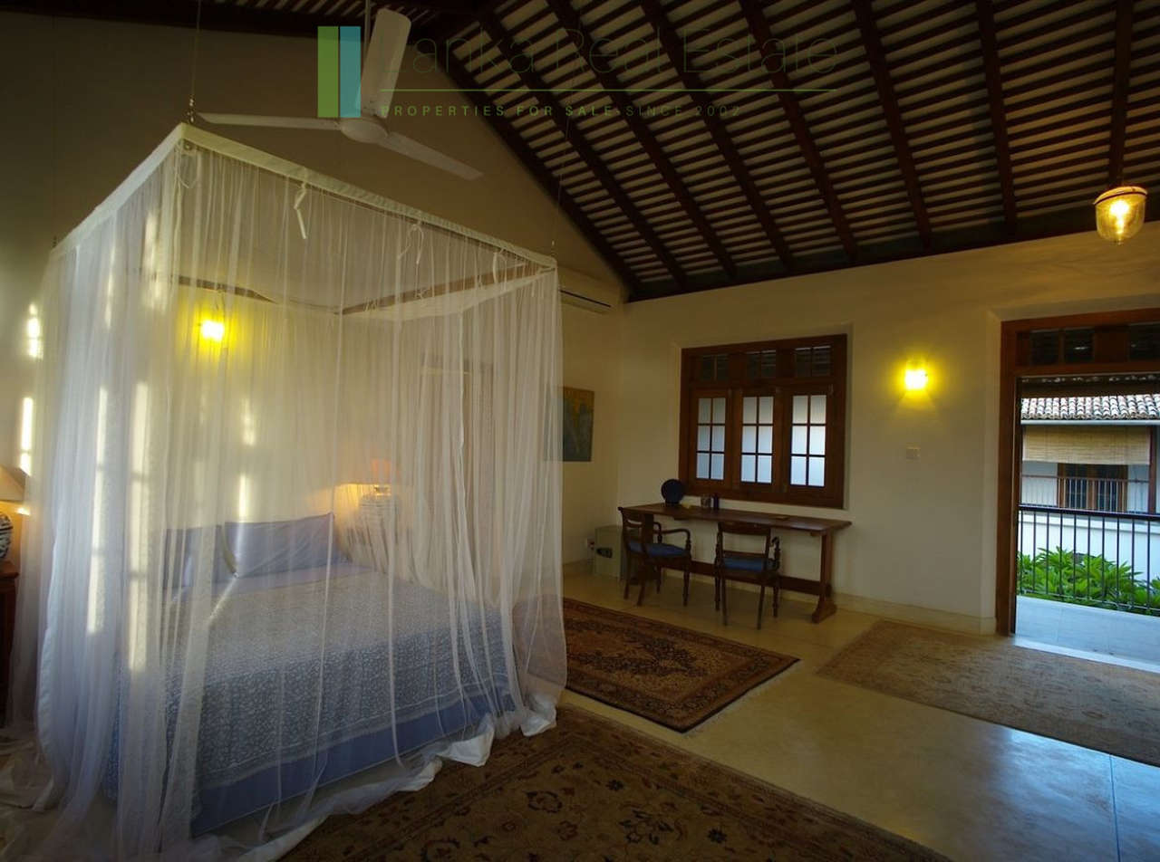 Fully renovated historic Galle Fort villa
