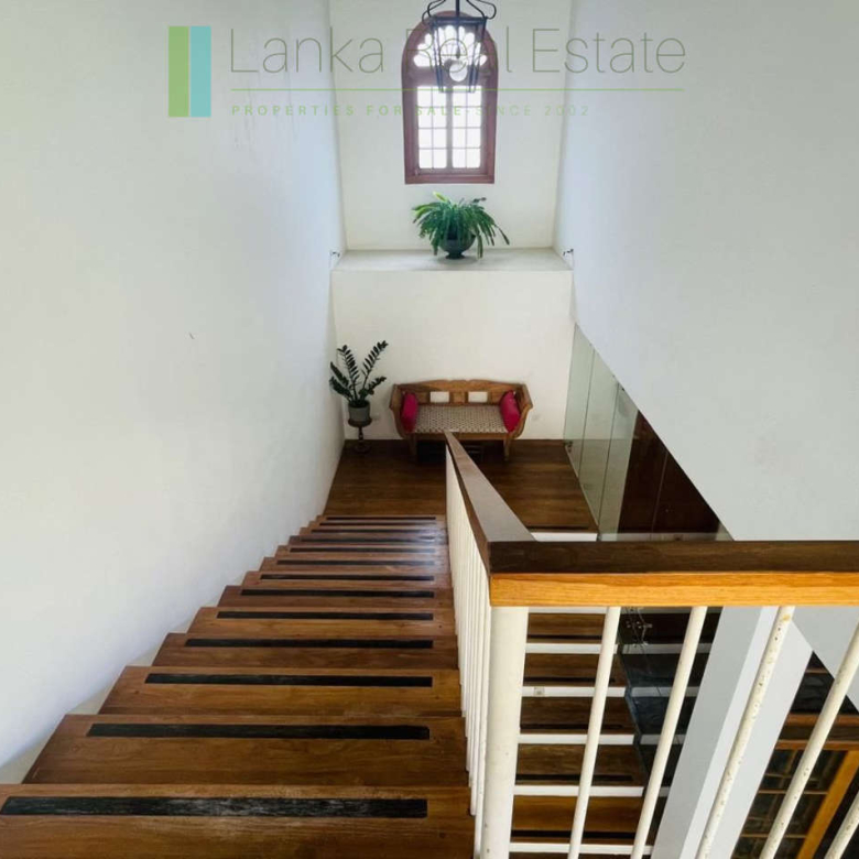 Fully renovated historic Galle Fort villa