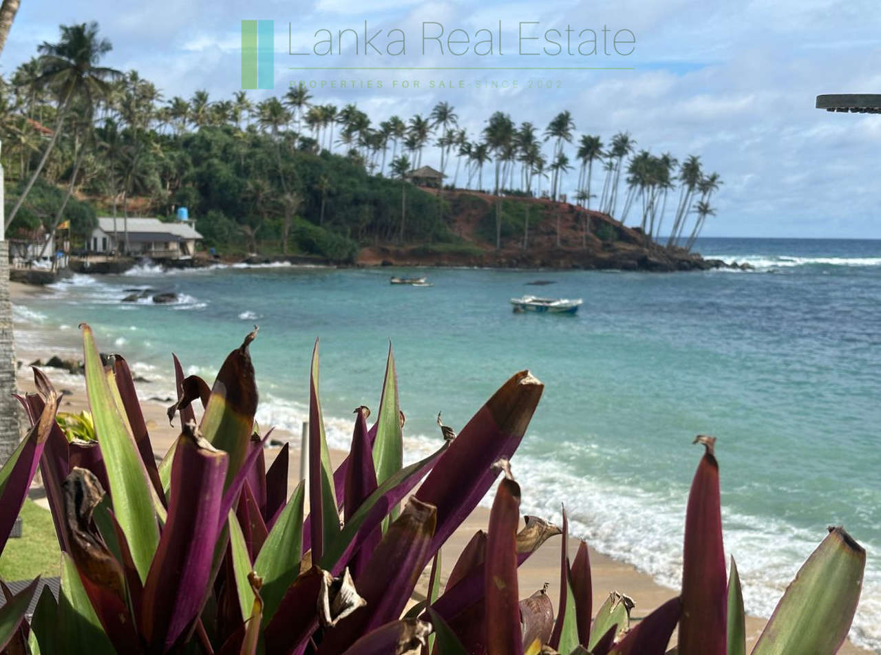 Prime Mirissa beachfront plot