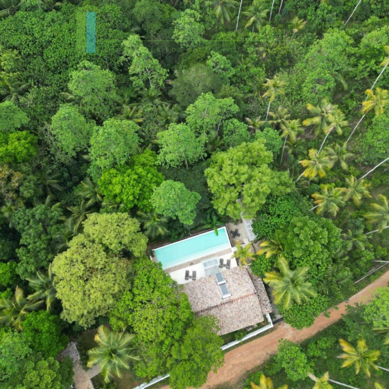 Eight-bedroom Ahangama guesthouse/retreat