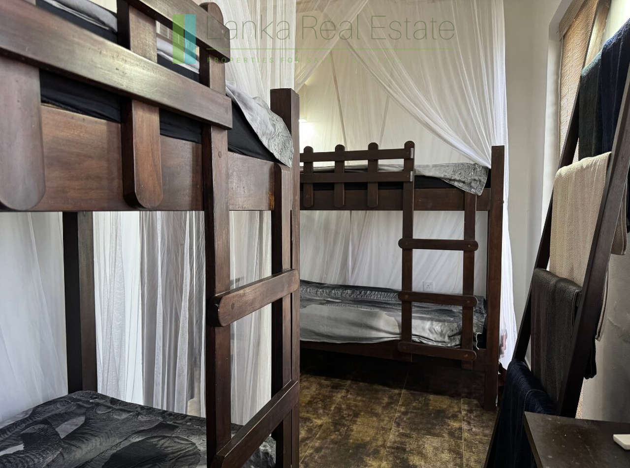 Dondra oceanfront villa