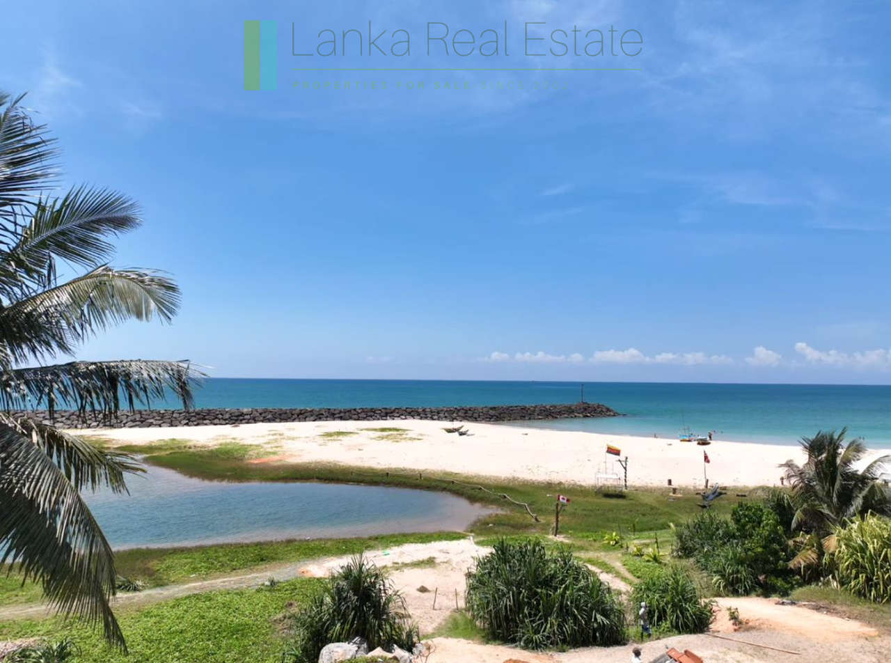 Beachfront plot in Pereliya, Hikkaduwa