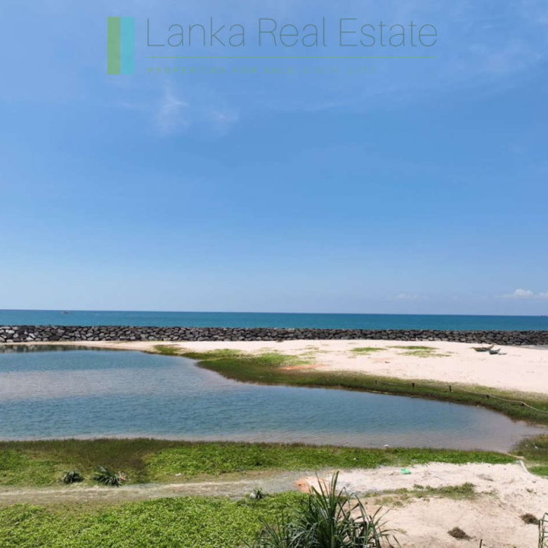 Beachfront plot in Pereliya, Hikkaduwa