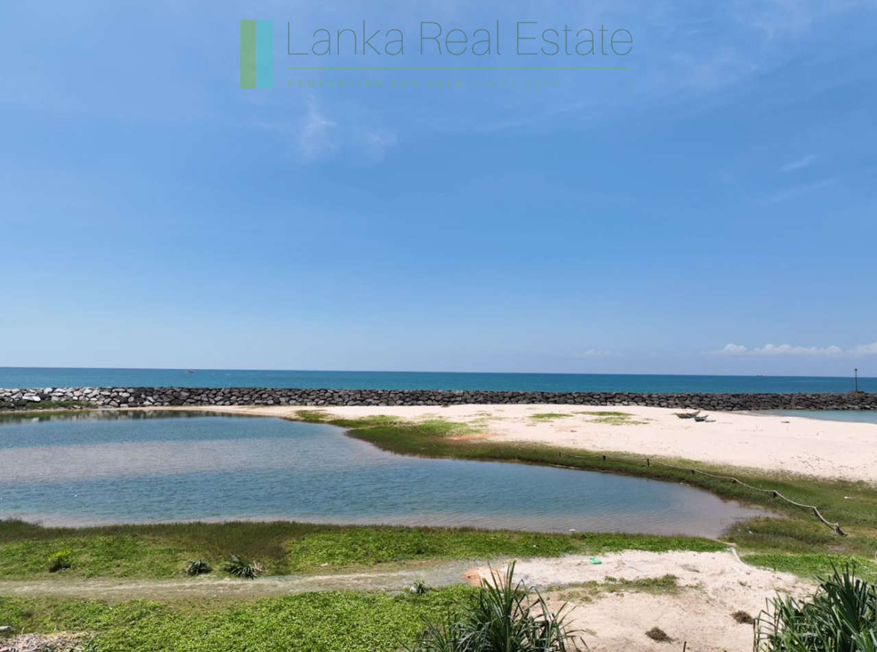 Beachfront plot in Pereliya, Hikkaduwa