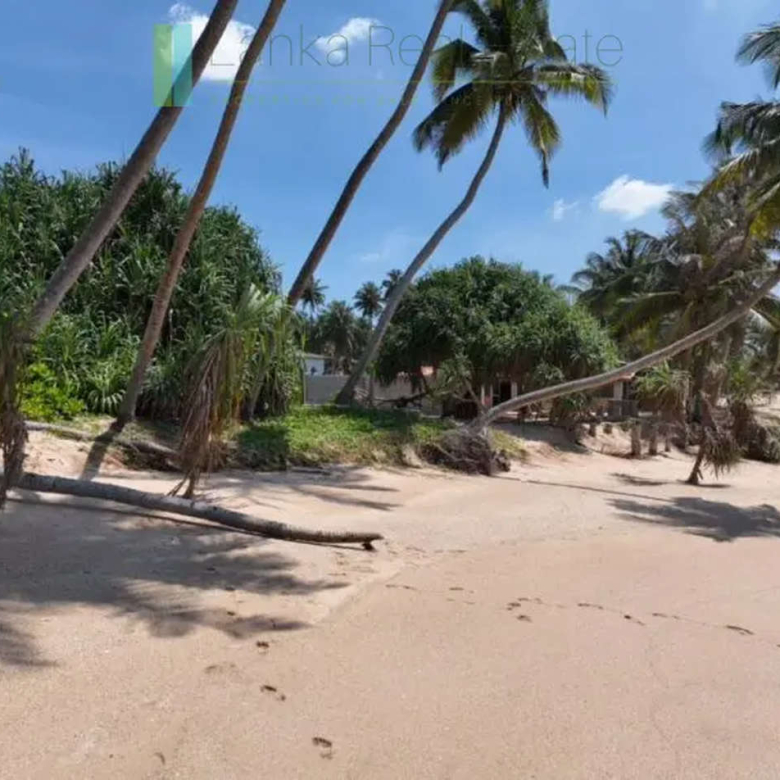 Oceanfront gem on Akurala Beach