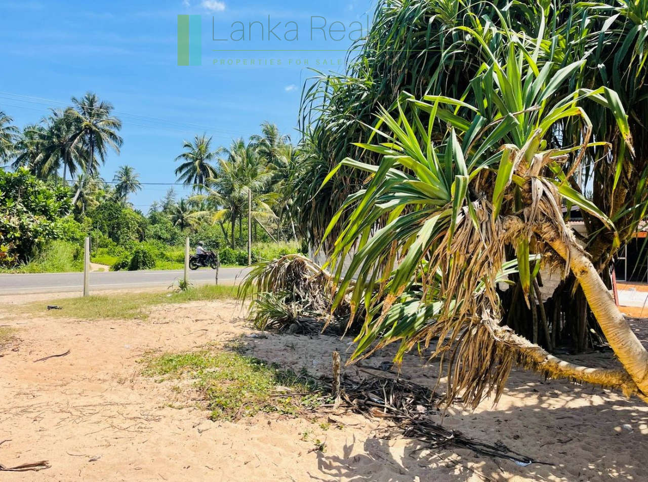 Oceanfront gem on Akurala Beach