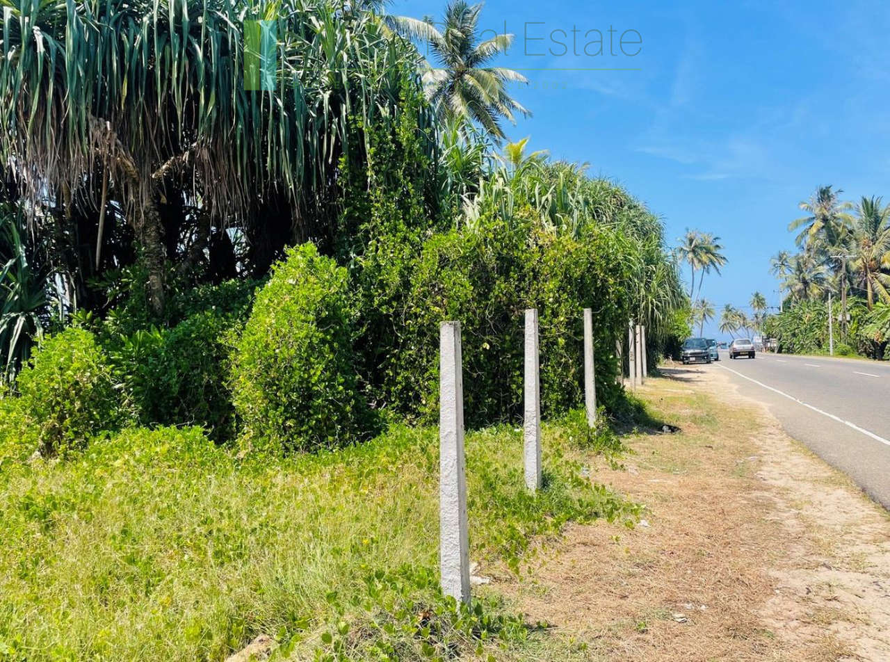 Oceanfront gem on Akurala Beach