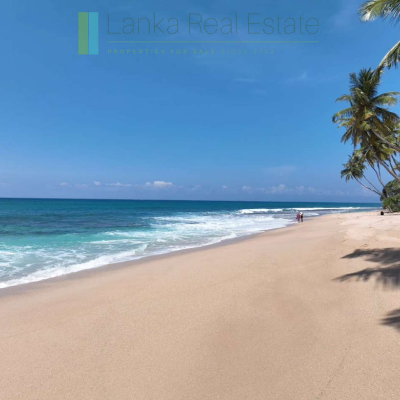Oceanfront gem on Akurala Beach