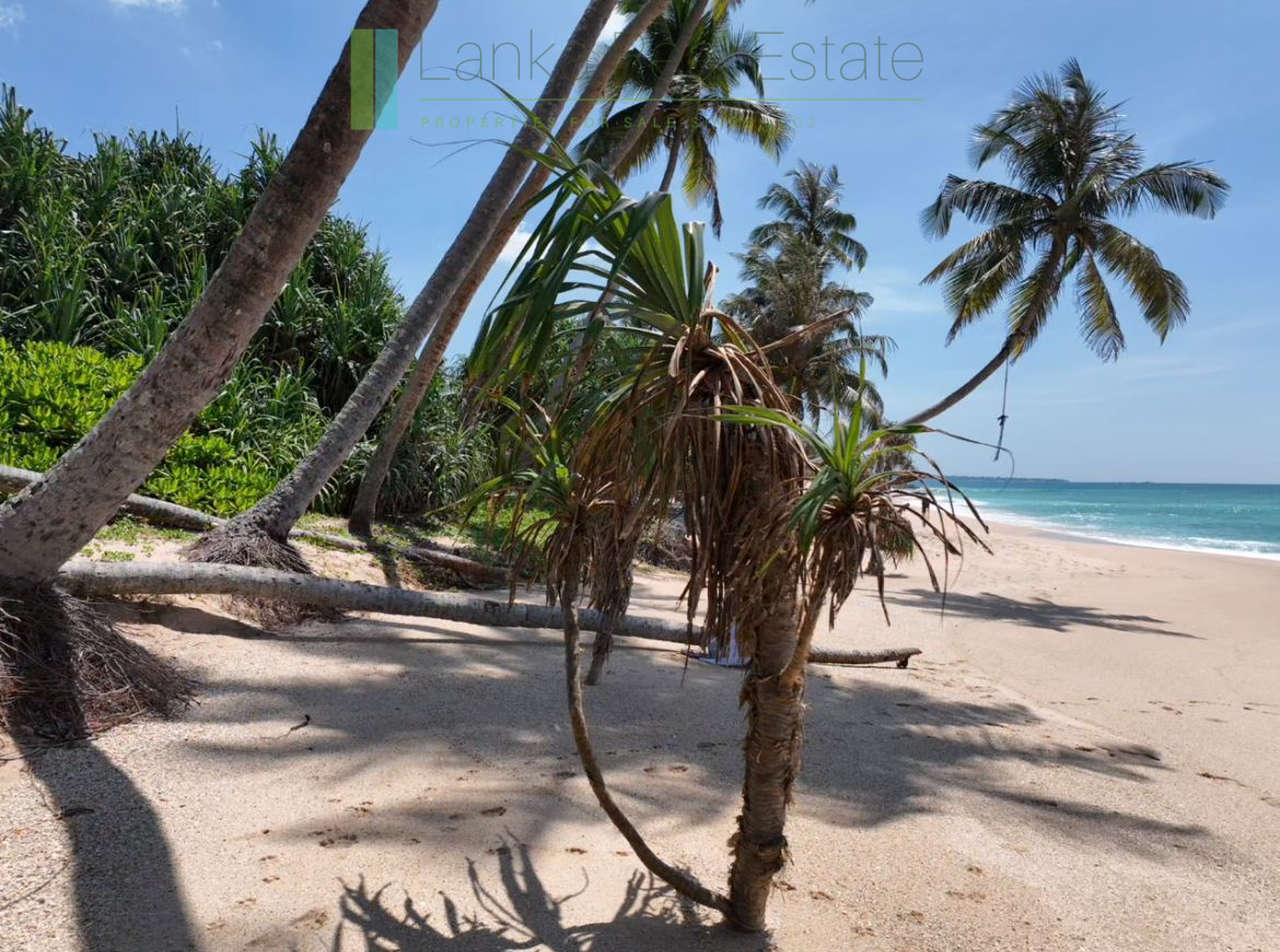 Oceanfront gem on Akurala Beach