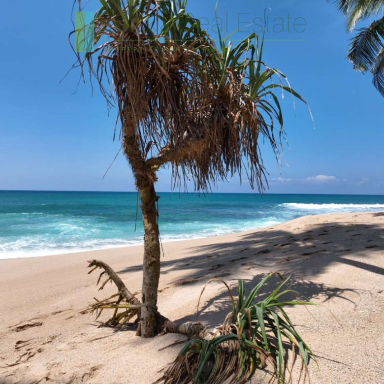 Oceanfront gem on Akurala Beach