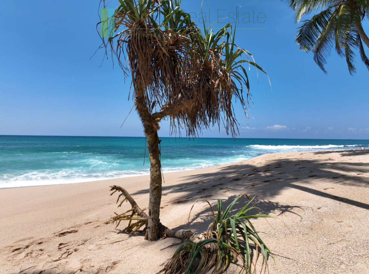 Oceanfront gem on Akurala Beach