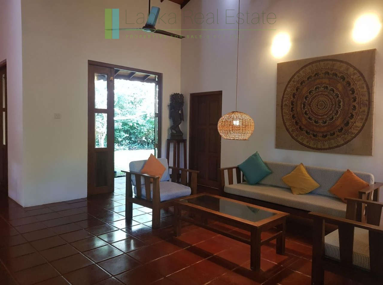Turnkey villa in gated community