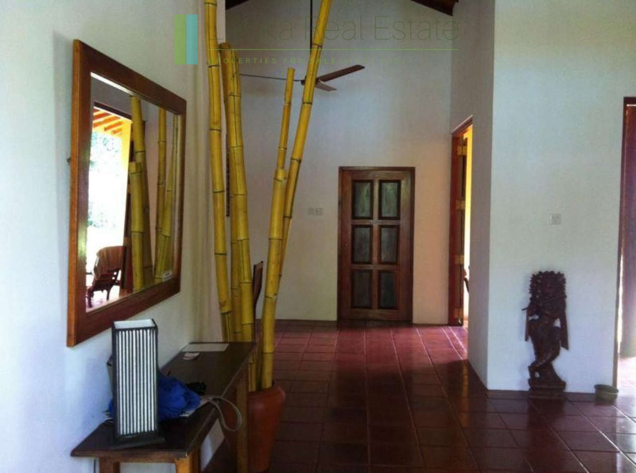 Turnkey villa in gated community
