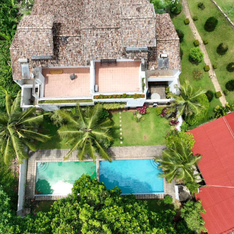 Architect designed lakefront villa