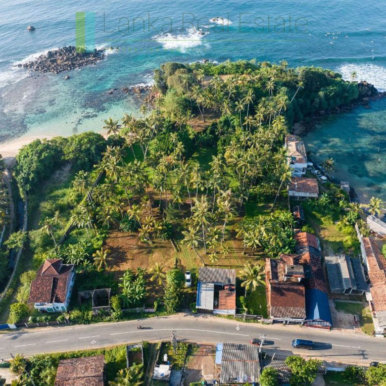 Exceptional private headland in Ahangama