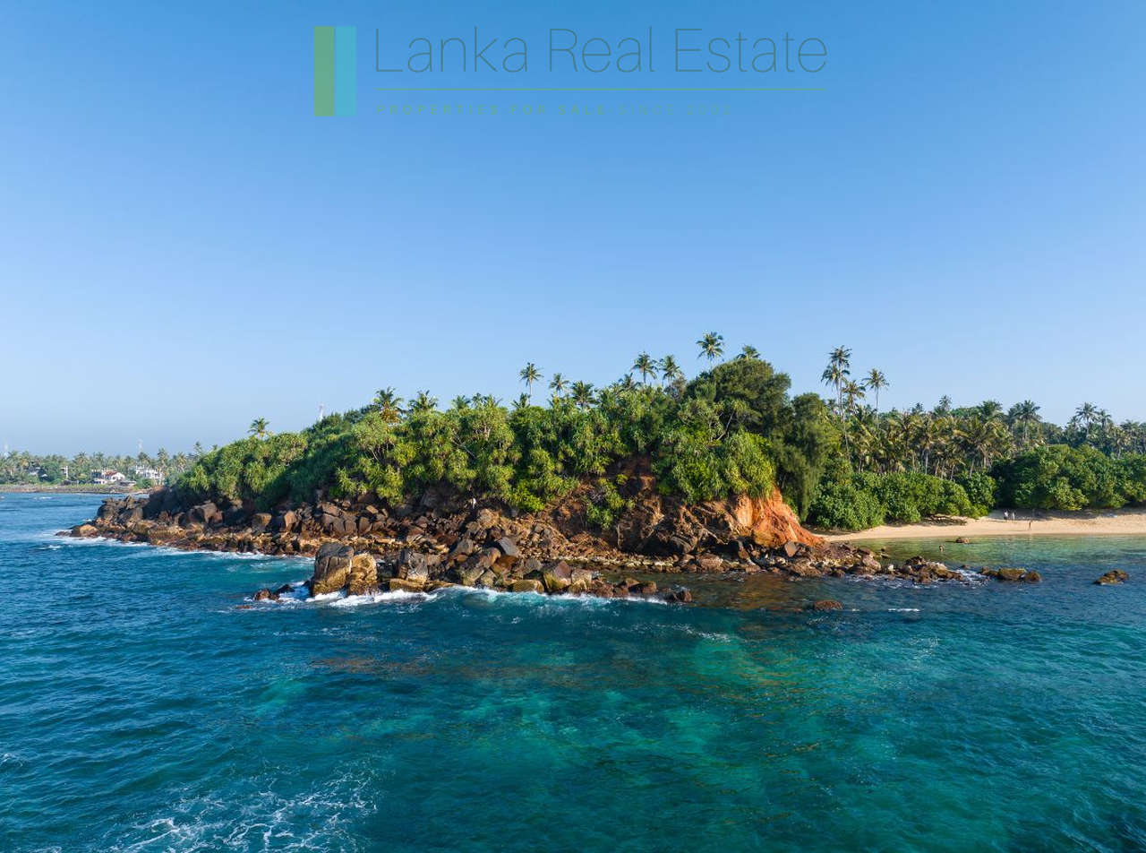 Exceptional private headland in Ahangama