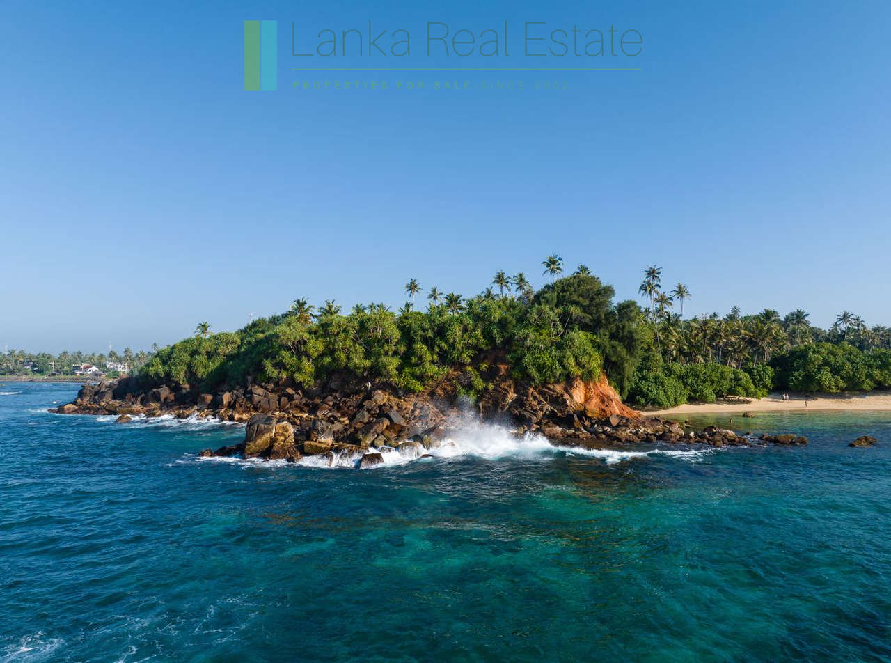 Exceptional private headland in Ahangama