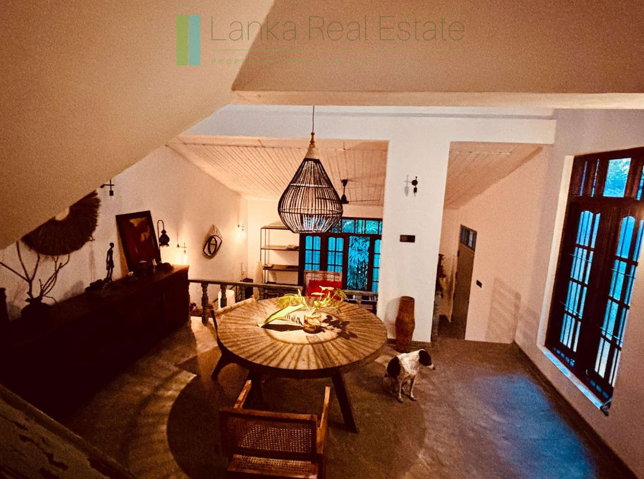Renovated village house in Heenatigala