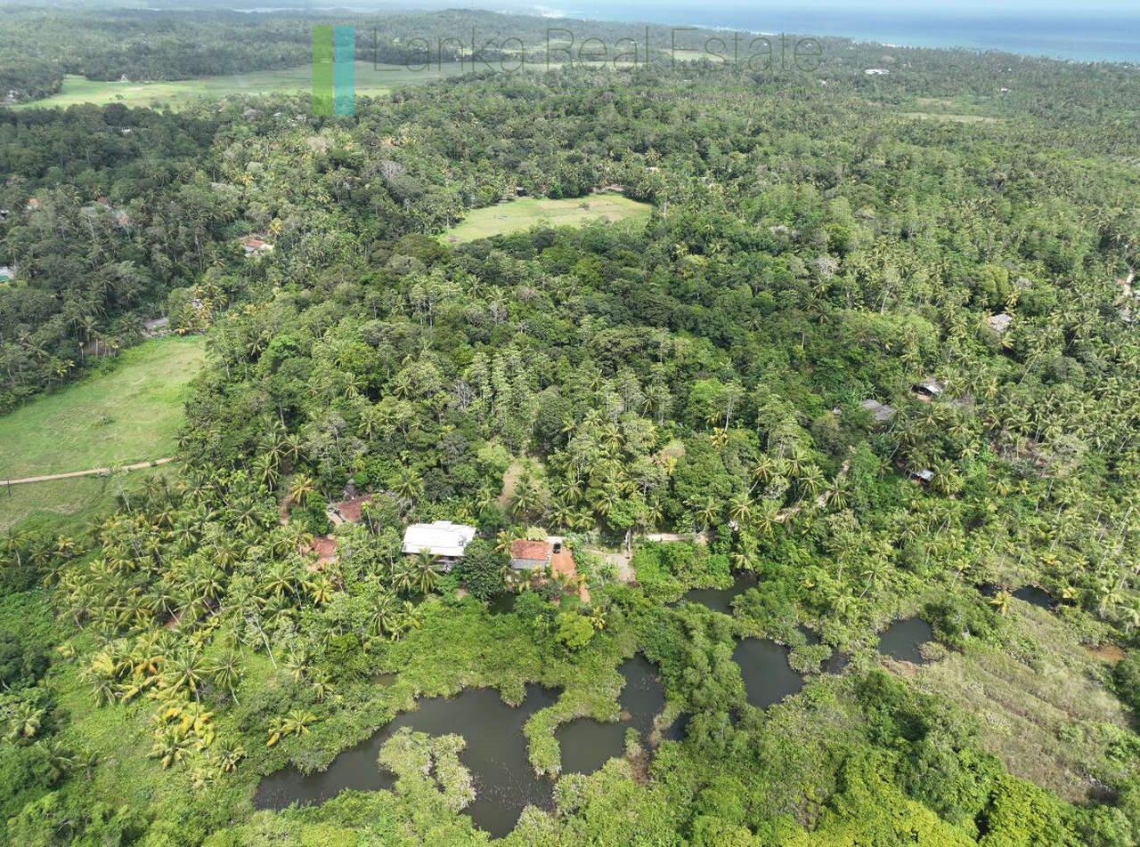 Elevated building plot near Talpe Beach