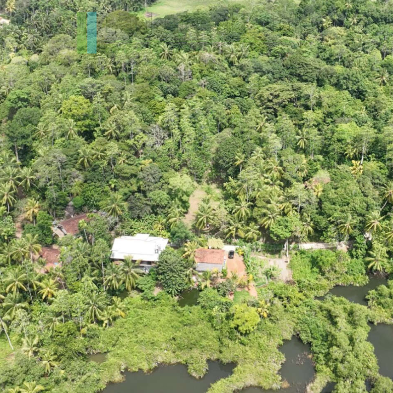 Elevated building plot near Talpe Beach