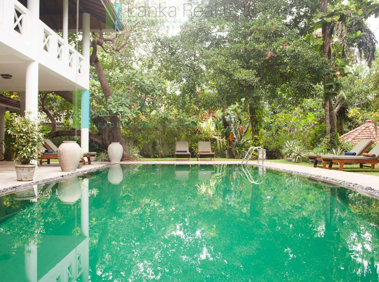 Lakefront villa on Rathgama Lagoon