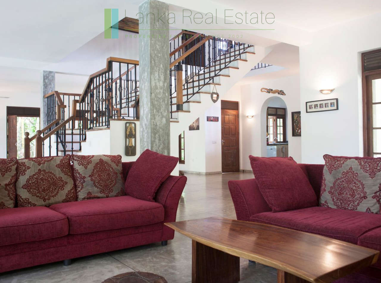 Lakefront villa on Rathgama Lagoon