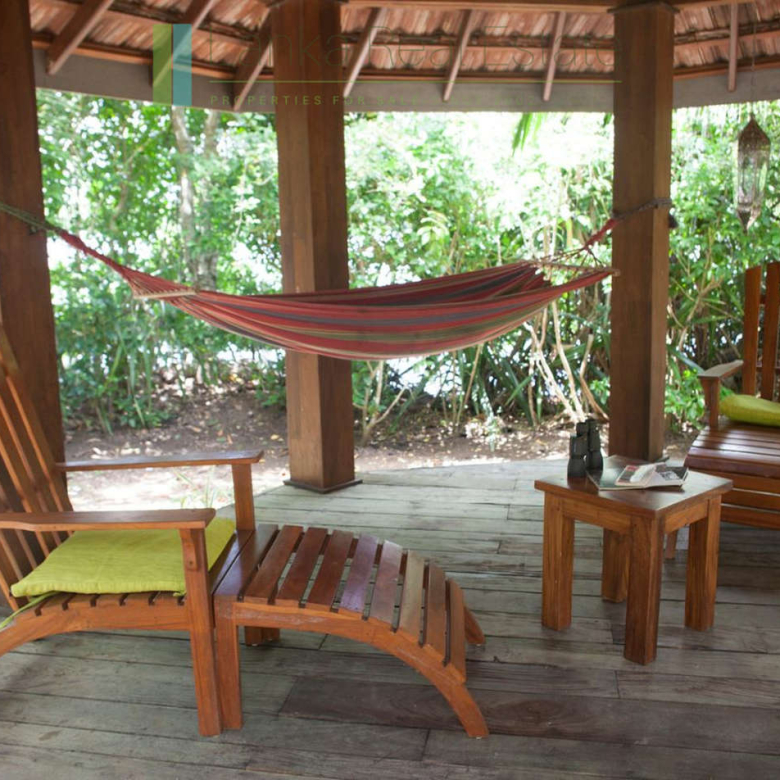 Lakefront villa on Rathgama Lagoon