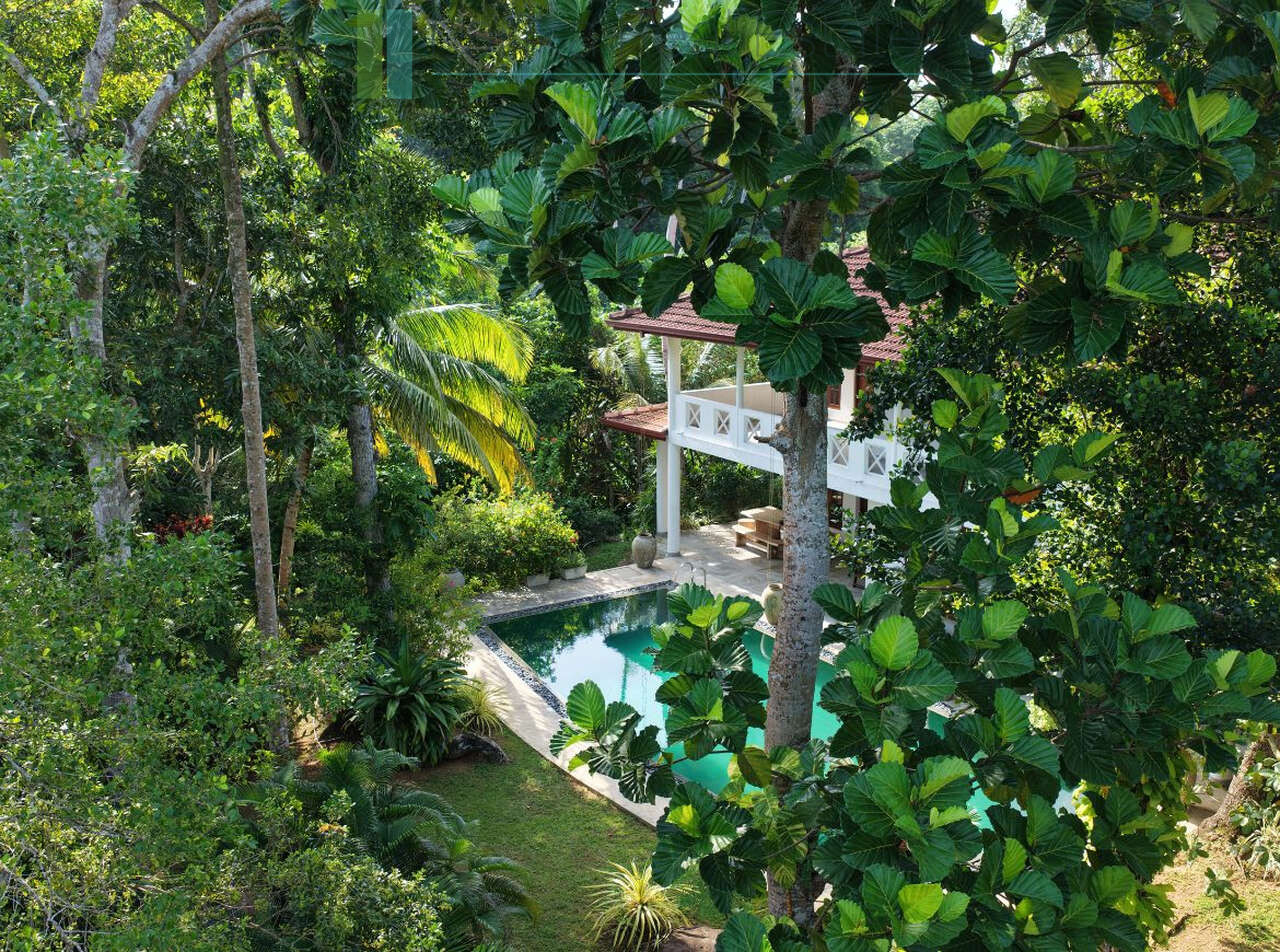 Lakefront villa on Rathgama Lagoon
