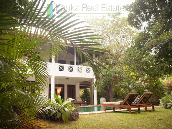 Lakefront villa on Rathgama Lagoon